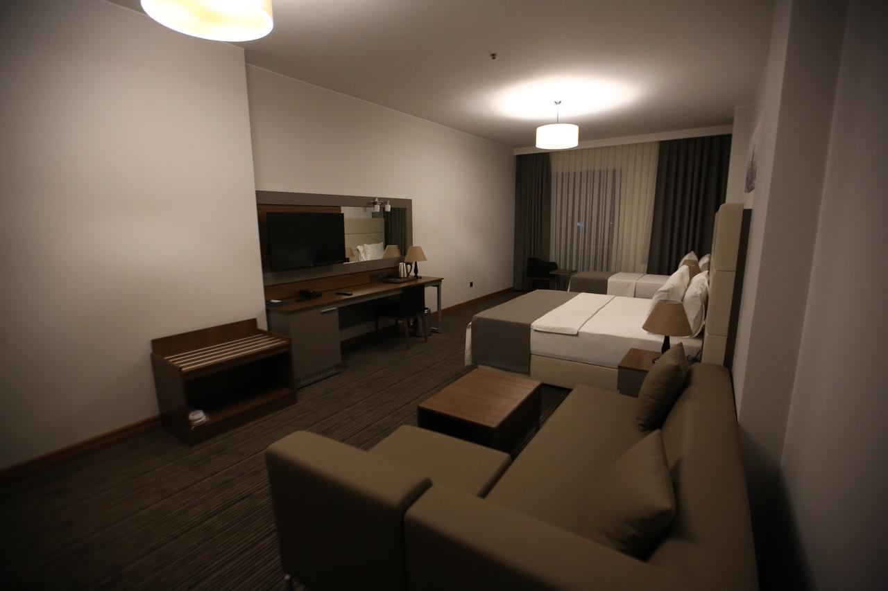 Familya Otel Erbaa Екстер'єр фото